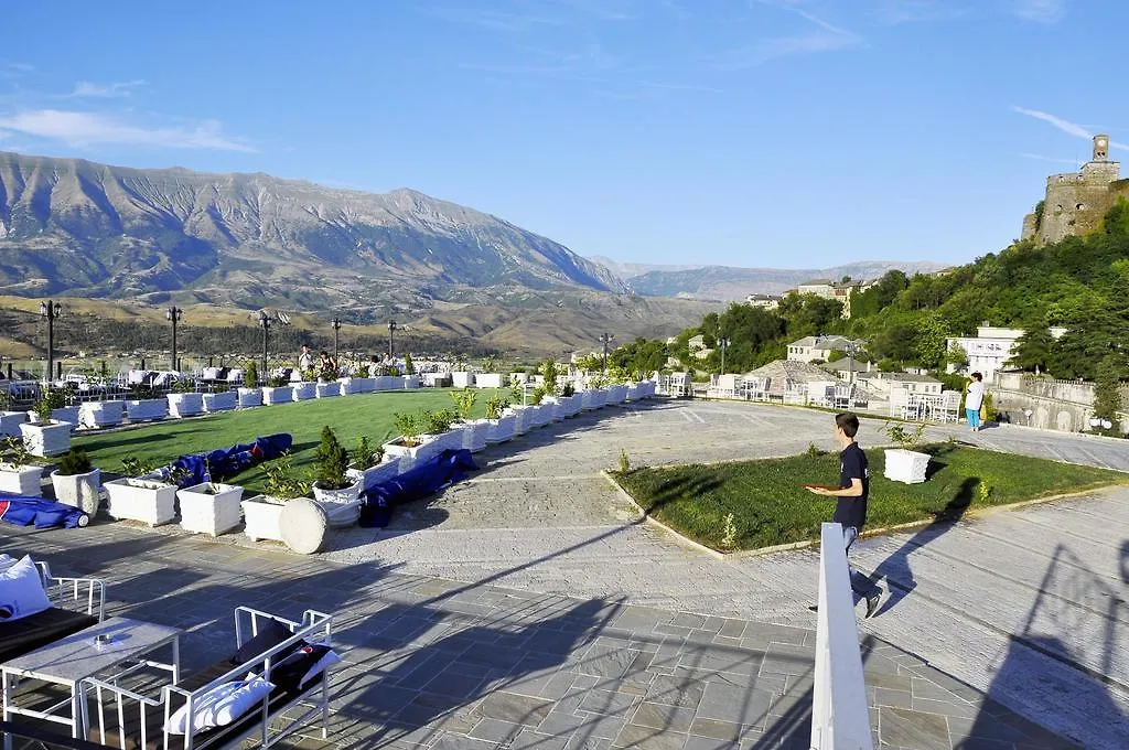 Hotel Kodra Gjirokastër 3*,